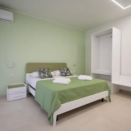 Pasitea Pensión Tropea